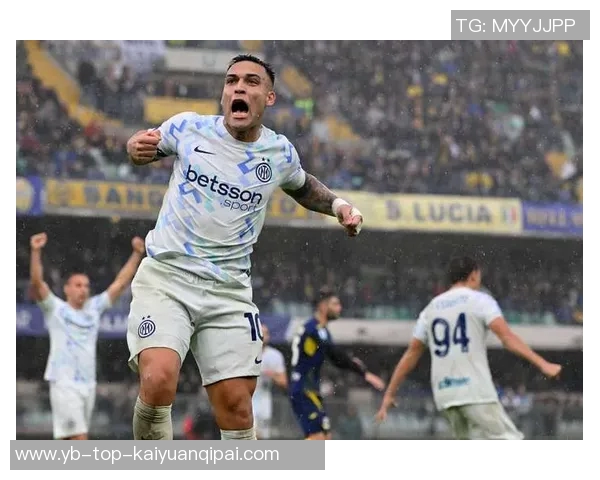 佩杜拉报道国米那不勒斯罗马争抢吉奥瓦尼维罗纳标价1500万欧元 佩杜拉报道国米那不勒斯罗马争抢吉奥瓦尼维罗纳标价1500万欧元