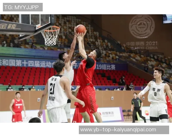 北京全运男篮热身赛大胜北控新外援雷吉佩里与西布龙首次亮相