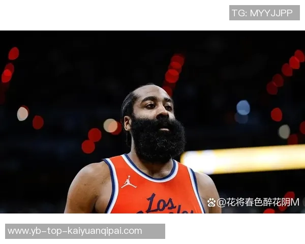 小琼斯与哈登小卡祖巴茨联手展现惊人净效率值得首发机会