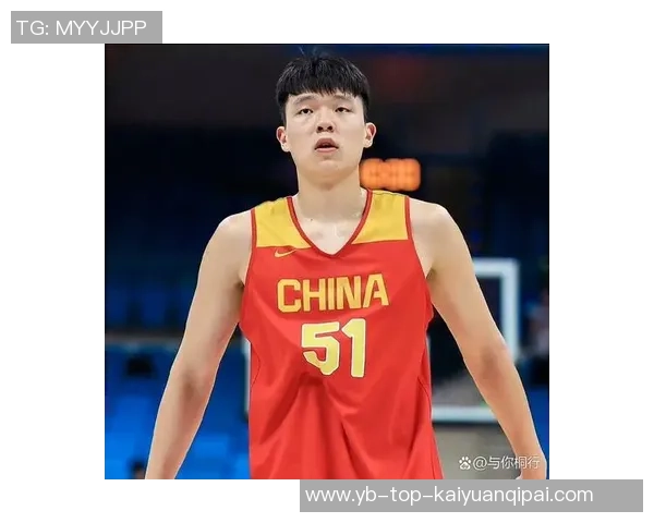 杨瀚森惊叹训练营球队防守如花般伸缩自如的精彩表现